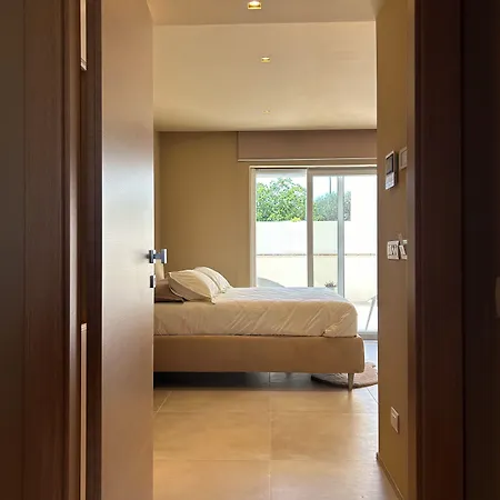 Golden 2 Πανσιόν