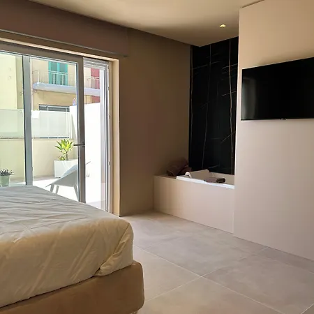 Golden 2 Πανσιόν Monopoli