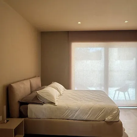 Golden 2 Πανσιόν