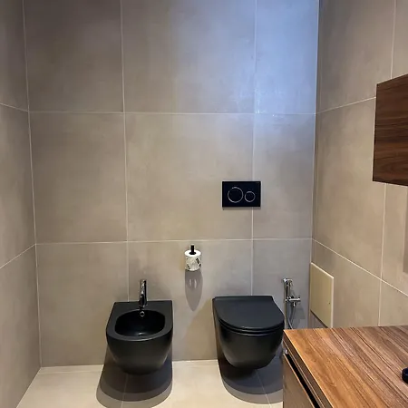 Golden 2 Gasthuis Monopoli